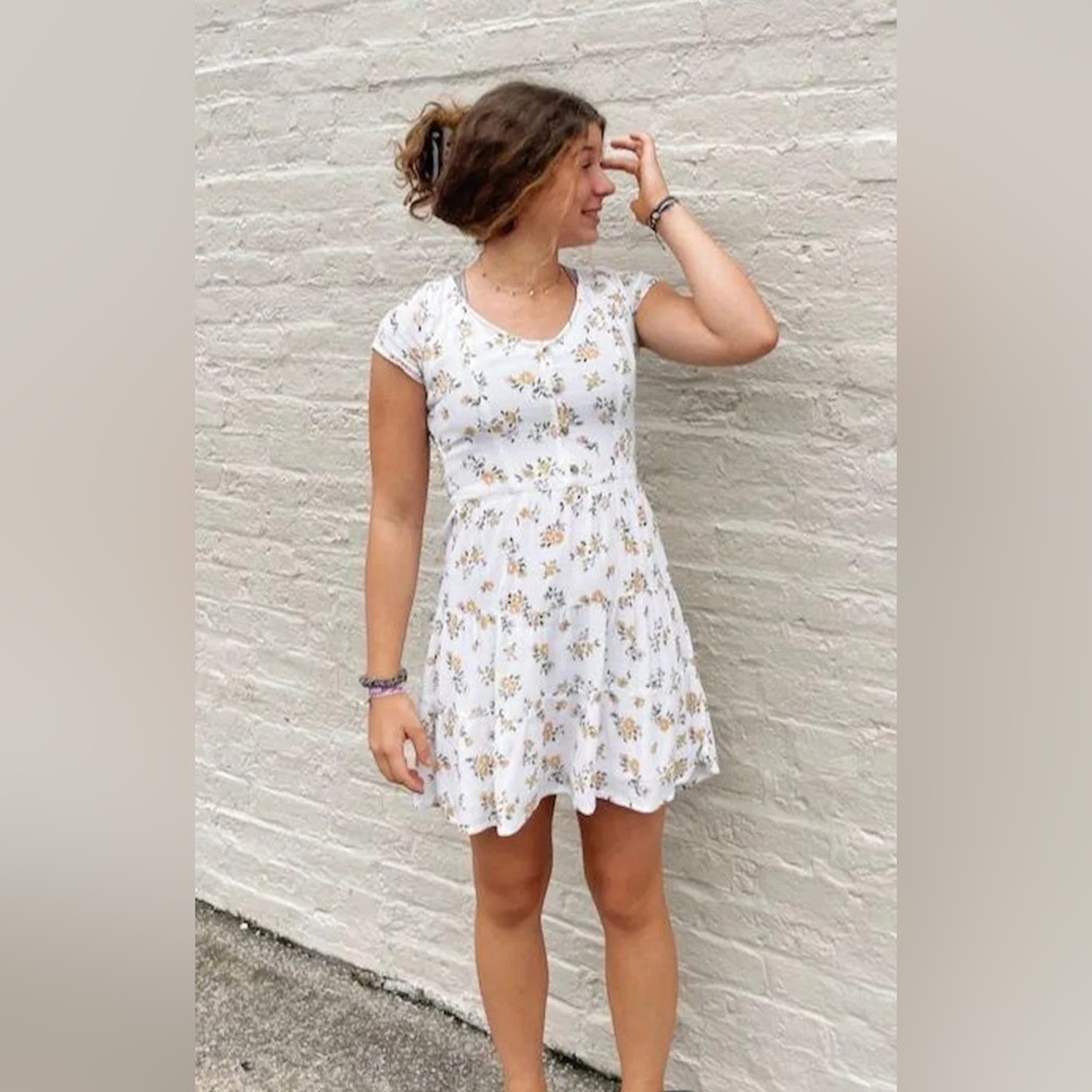 Hollister yellow floral dress